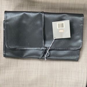 Shiseido make up organizer/travel case